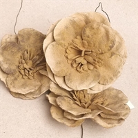 lysebrun velouragtig blomst gammel kunstig blomst  tysk handgemacht